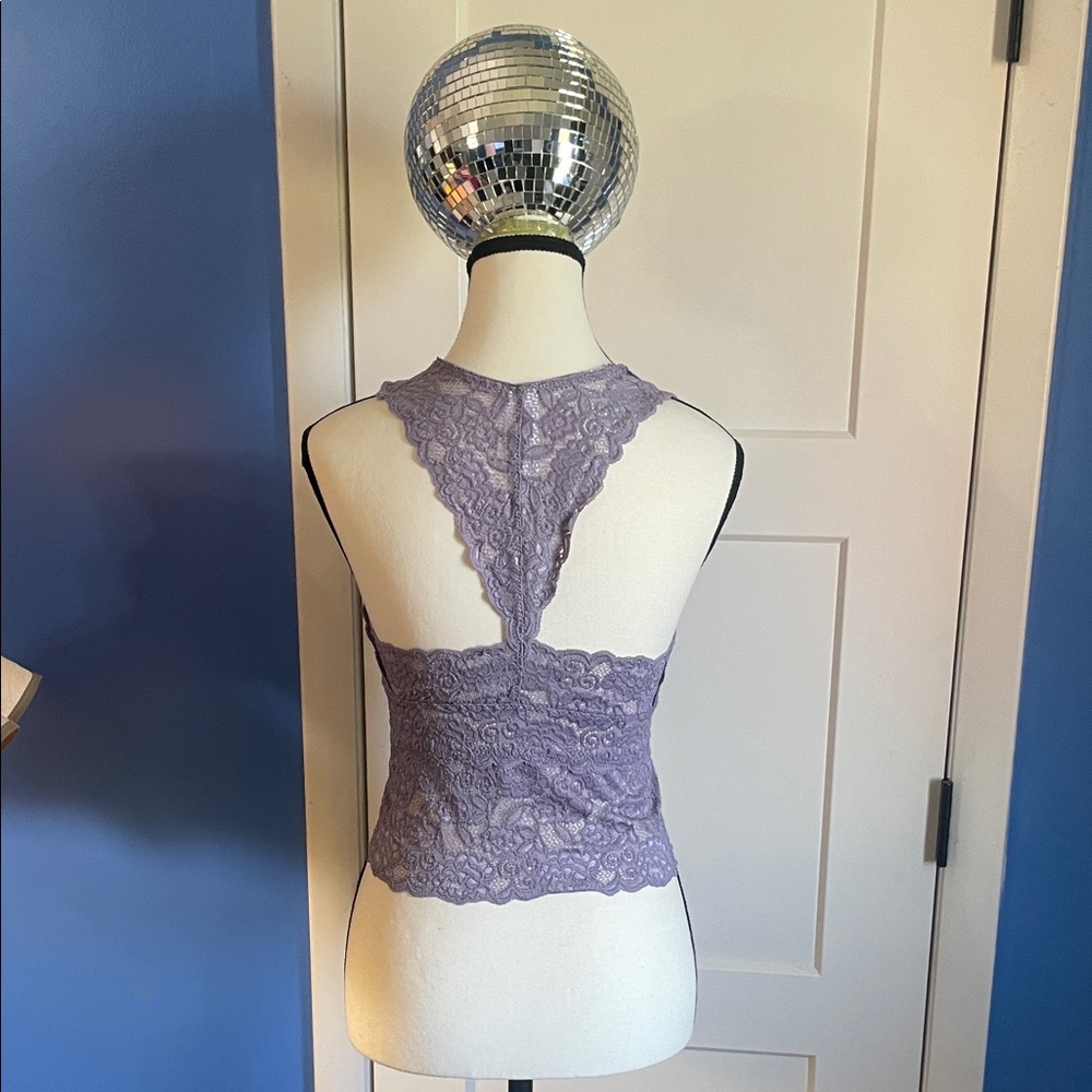 Lavender Lace Crop Top - Picture 3 of 4